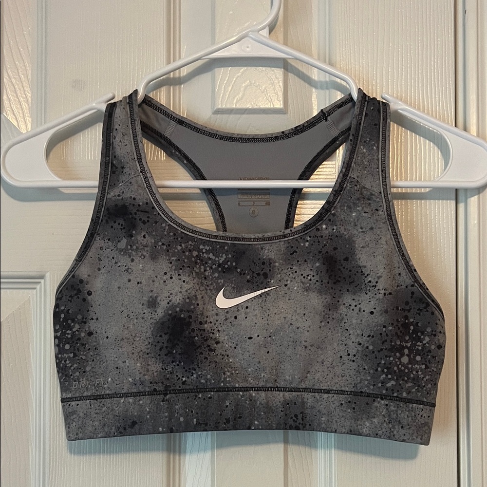 Nike Women's Black and Gray Sports Bra